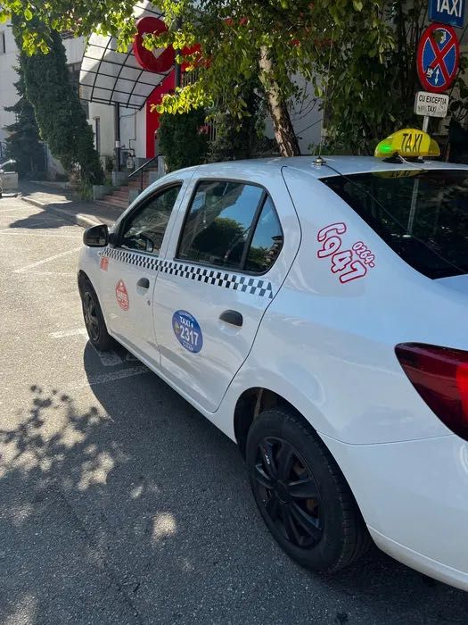Vând licență taxi cu Dacia logan 1,5 dci an 2017 preț 7000€ neg