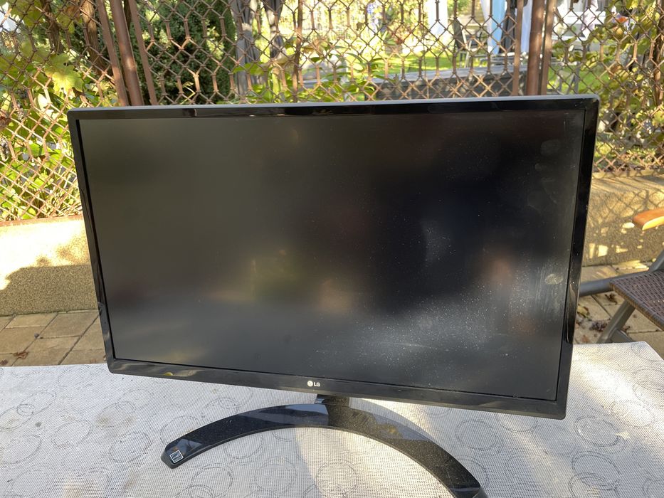 Monitor Lg 24”. 4k