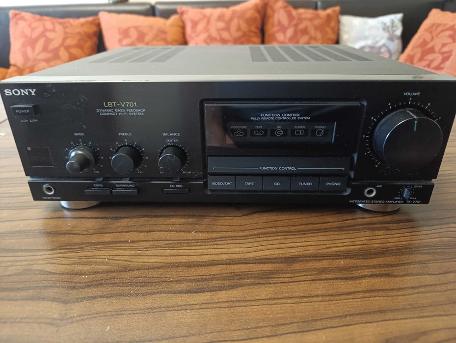 Продавам SONY stereo amplitude