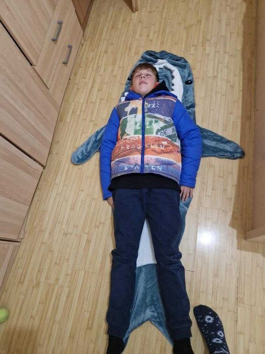 sac de dormit cu rechin portabil