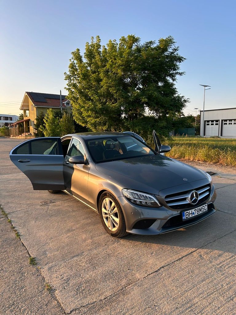 De vânzare autoturism Mercedes C220 .9 G din 2019