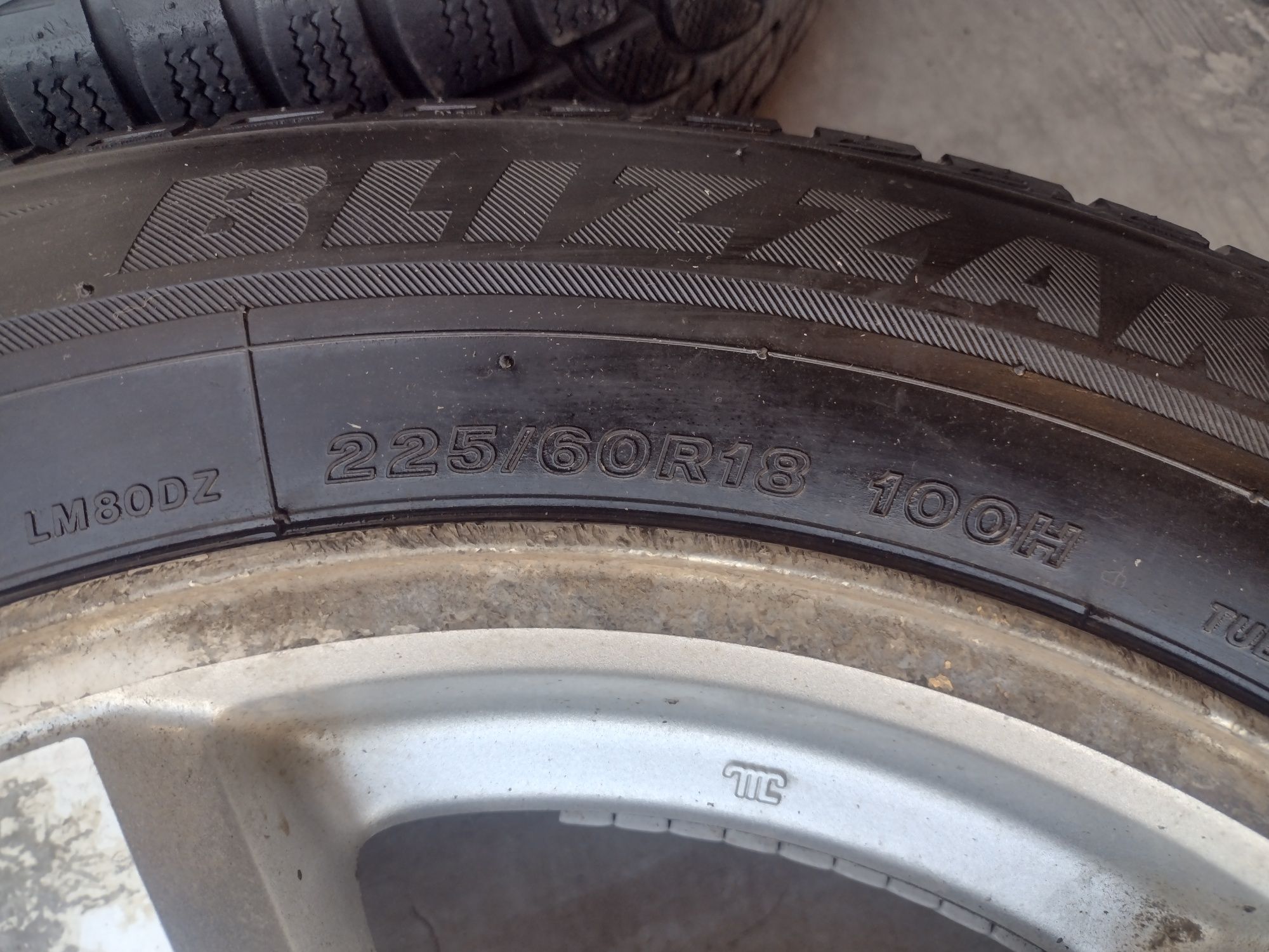 Джанти и гуми Jeep 18"  5x114.3