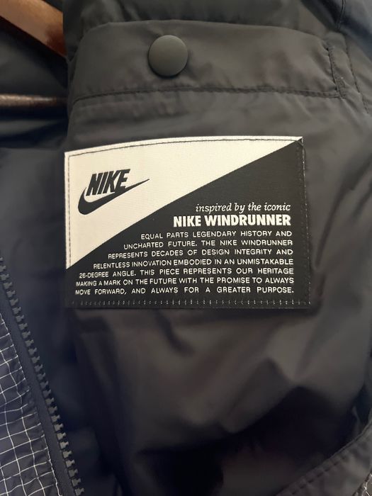 Нов Дамско Яке Nike