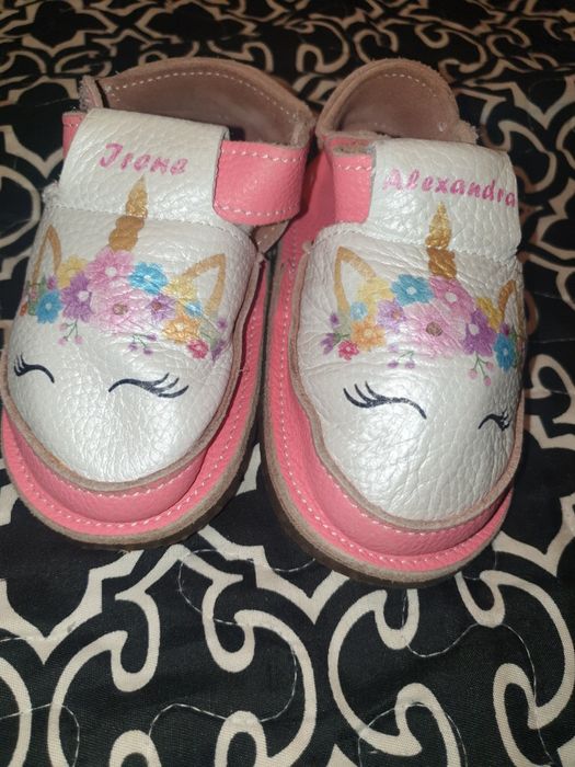Botosei bebe piele 2 buc