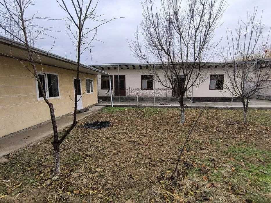 Уч-кахрамонда  6 соток Яхши ховли сотилади.