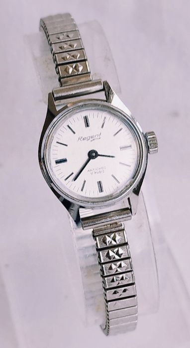 Ceas de damă Regency by Yema vintage mecanic, 17 Rubine, anii 1970.