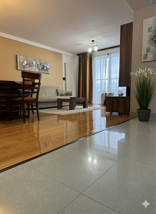 Inchiriez apartament in centrul istoric cu parcare regim hotelier