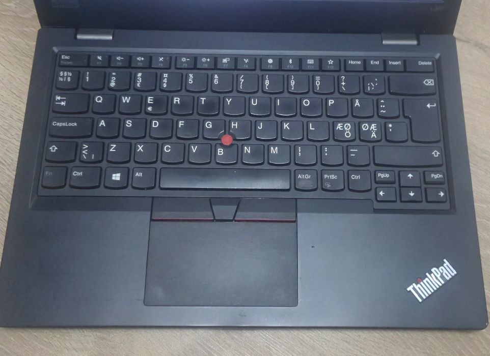 Laptop Lenovo L380 i3 gen 8 8Gb Ram 250GB SSD Windows 11