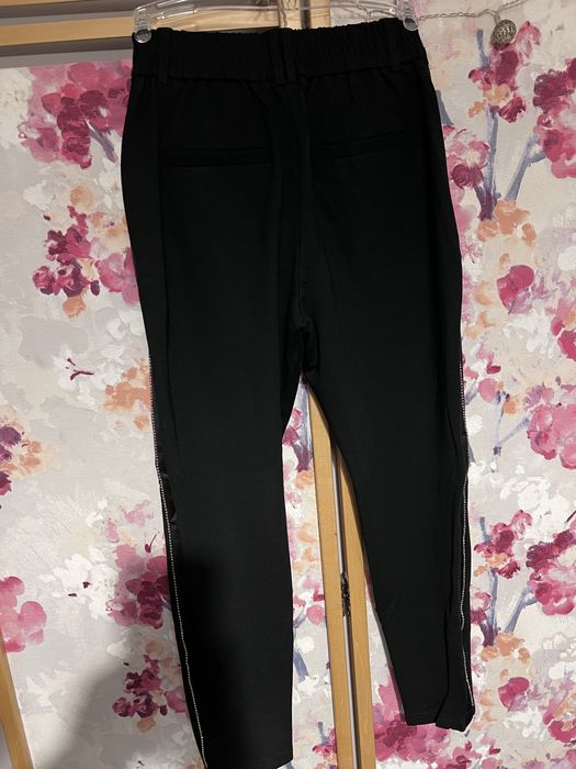 Черен панталон Only