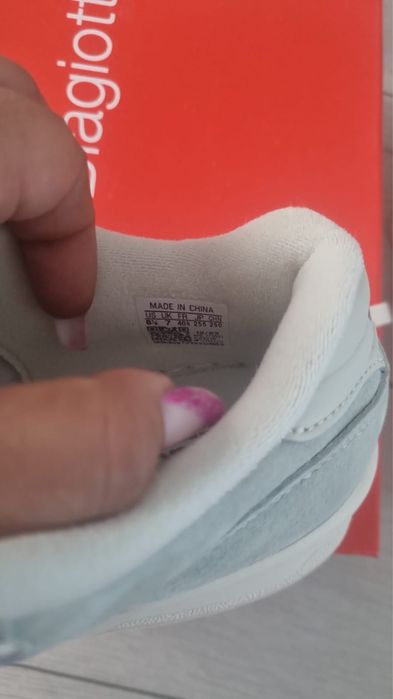 Vand adidasi Adidas Riverly(40) impecabili