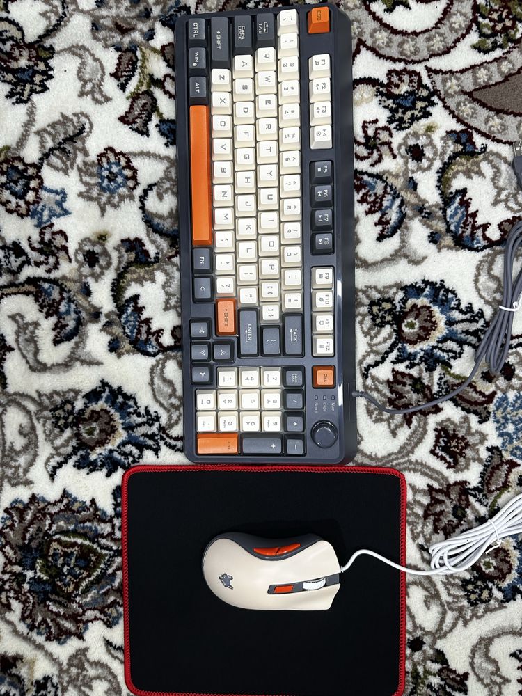 Игровая клавиатура и мышка + коврик Xunfox K82 80%
