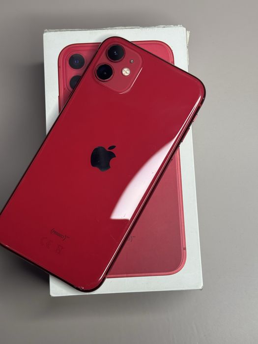Продам Айфон 11/64G RED