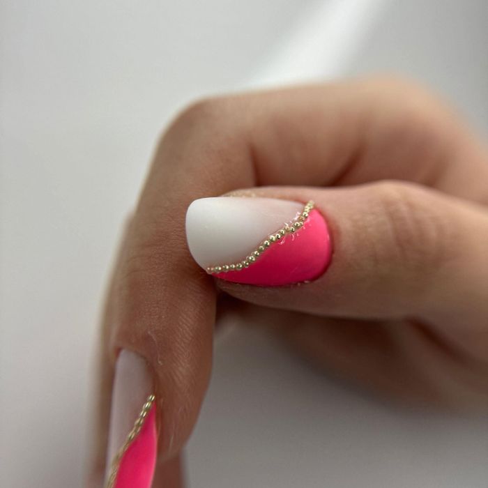 Manichiura profesionala si oja semi in Tg Mures-calitate, rezistenta