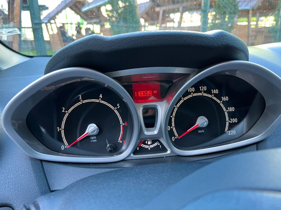 De vanzare Ford Fiesta Titanium