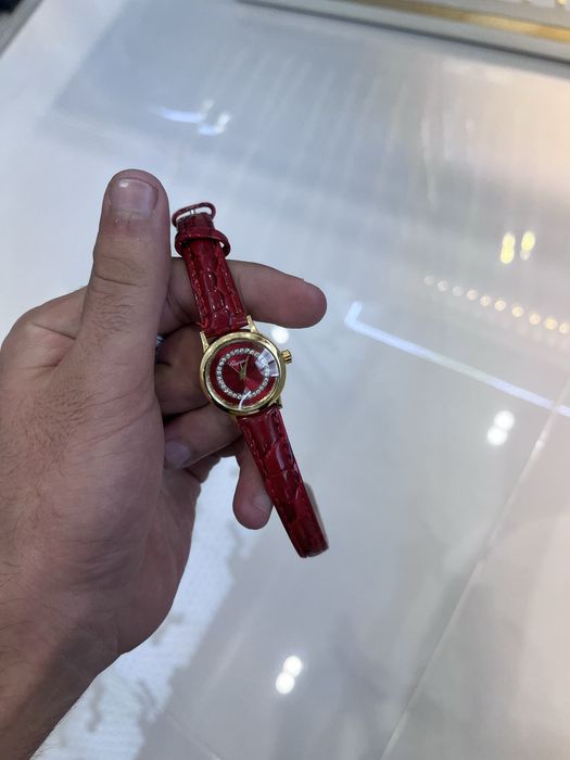 Женские часы Chopard из золота с бриллиантами