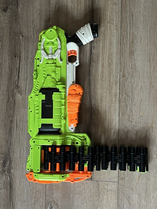 Нерф зомби цепевик