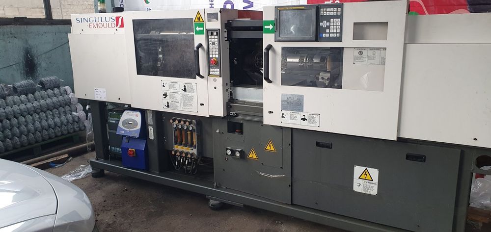 Преса щприц за пластмаса