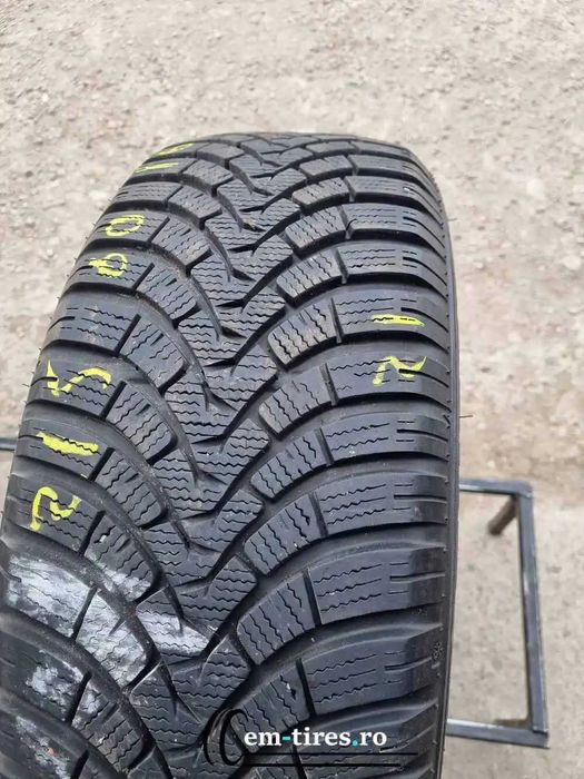 Anvelopa Iarna 215/60 R16 FALKEN Eurowinter HS01 99H