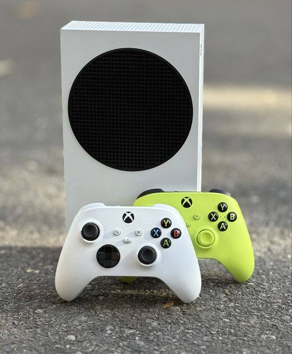 Конзола Microsoft Xbox Series S, 512 GB + 2 оригинални контролера