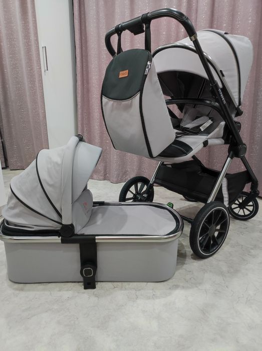 Продам коляску 2 в 1