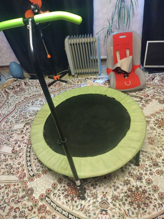 Батут для фитнеса,диаметр 110 см,в хорошем состоянии