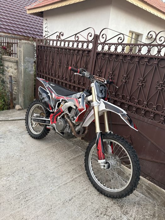 Vând Honda CRF450R