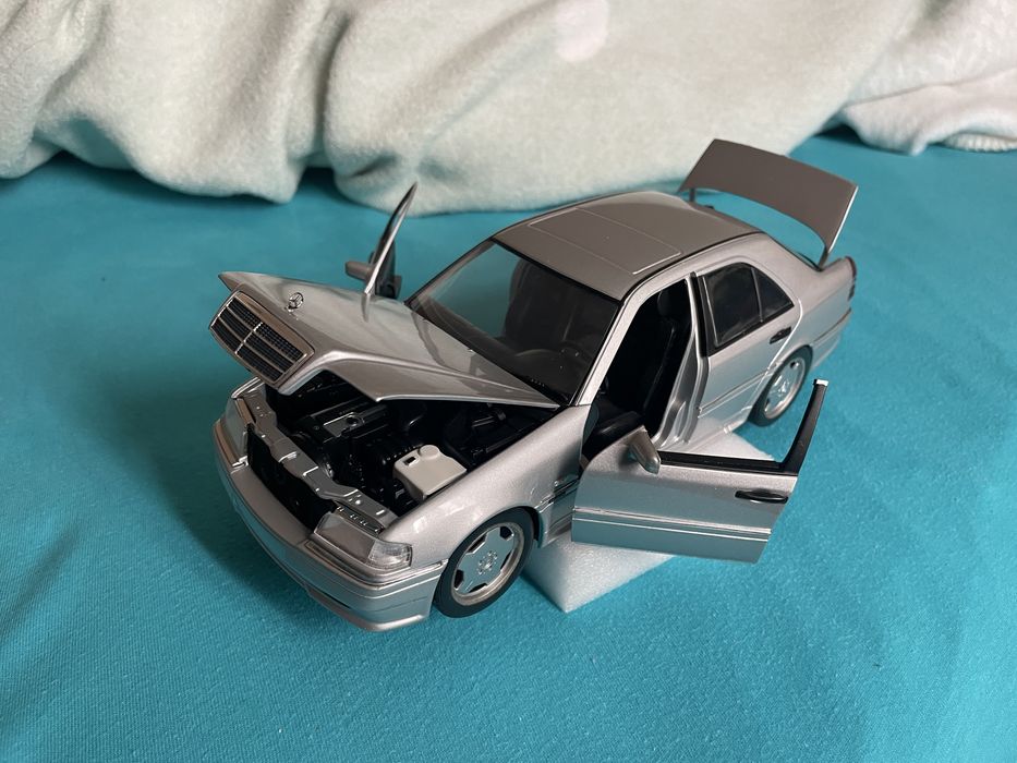 Mercedes-Benz C Class - UT Models - 1:18