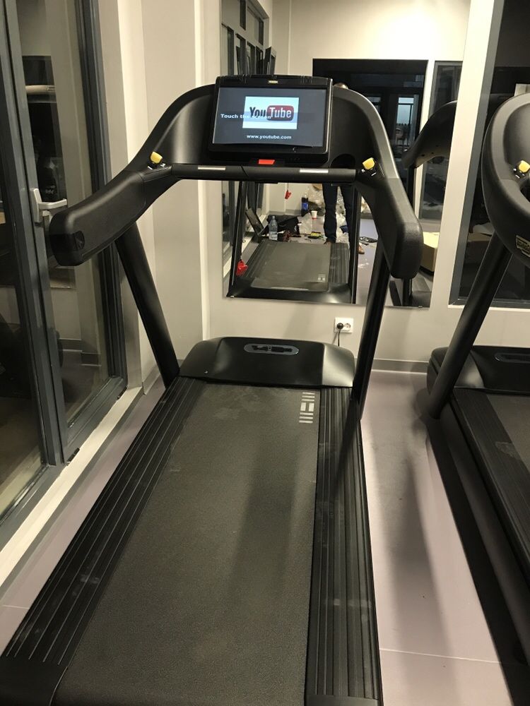 Banda alergare profesionala technogym