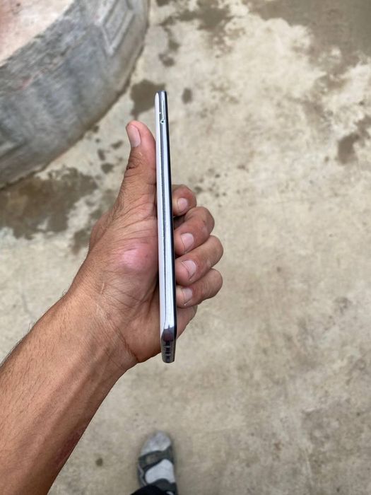 Samsung a 51 xotira 6/128 xolati edial