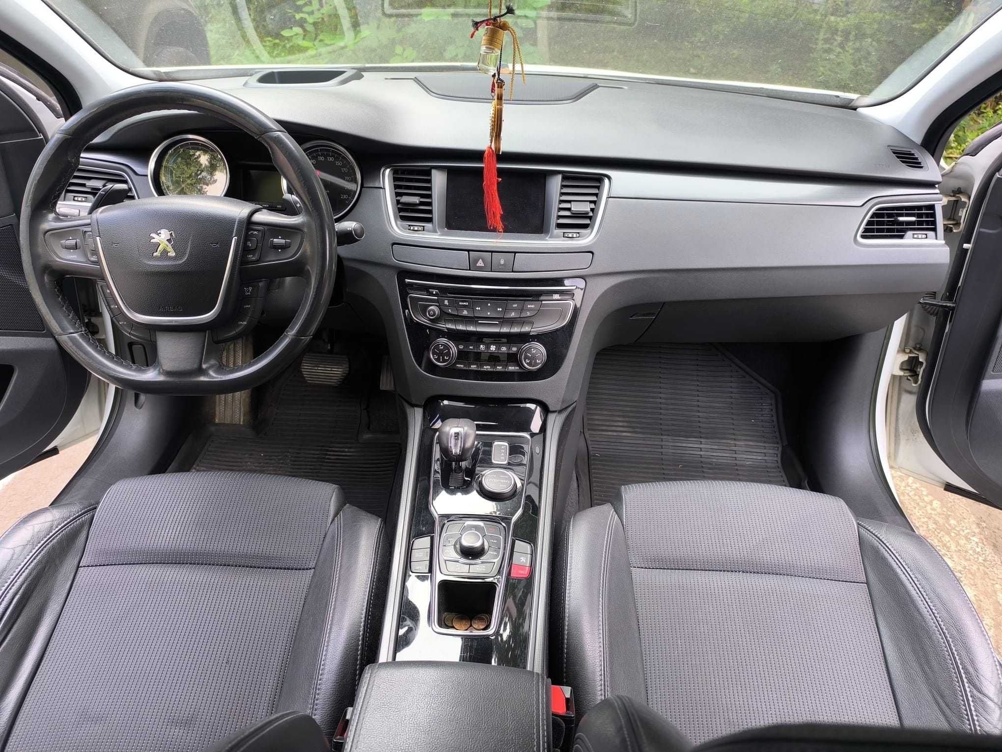 Vând Peugeot 508 hibrid din 2012