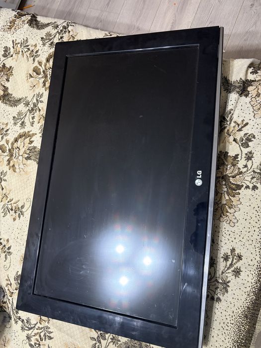 Продам телевизор LG