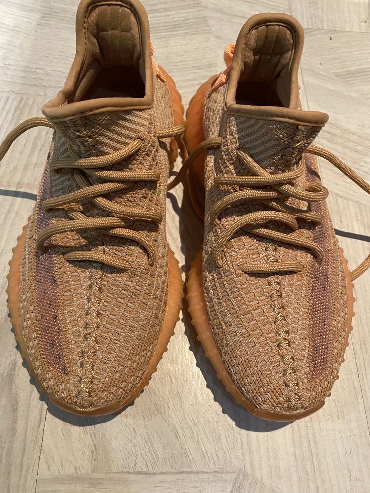 Маратомки адидас Yeezy