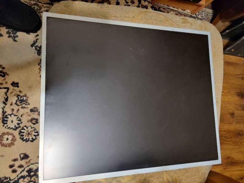 Рабочая матрица 19 дюмового квадратного монитора