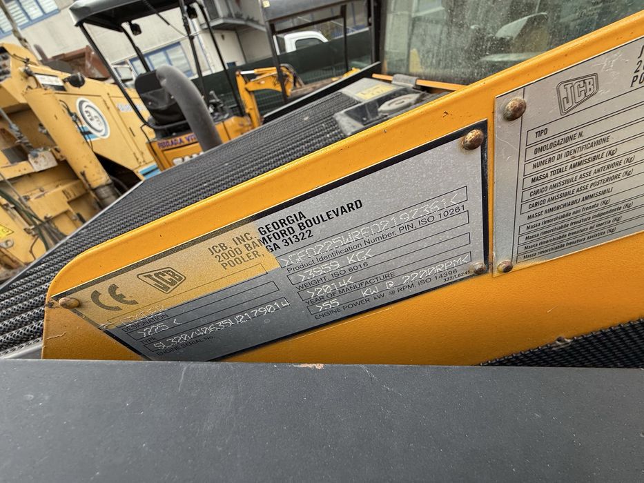 Mini incarcator jcb 225 eco power boom an 2015