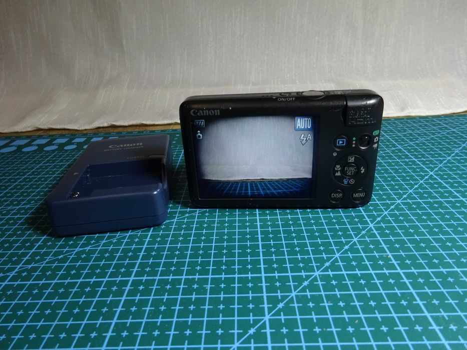 Aparat foto digital Canon Ixus 120 IS