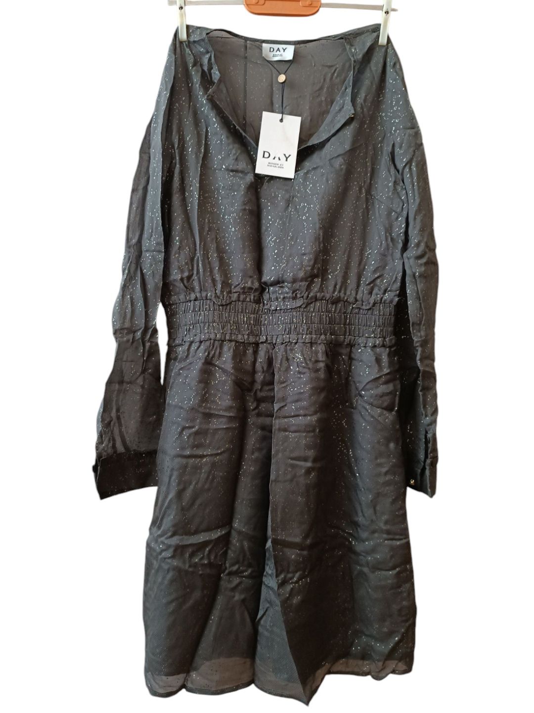 Нови рокли с етикети ZARA,  DAY ,Esmara