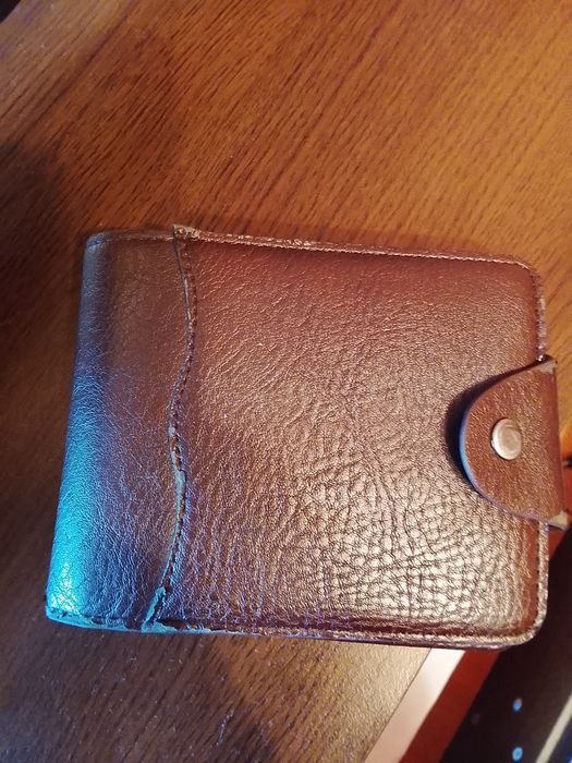 Vând portofel bărbați ca nou