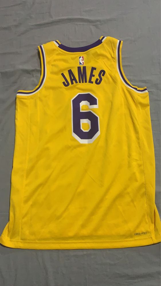 Maieu Lakers Lebron James