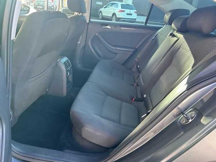VW JETTA 2013 1.6 TDI