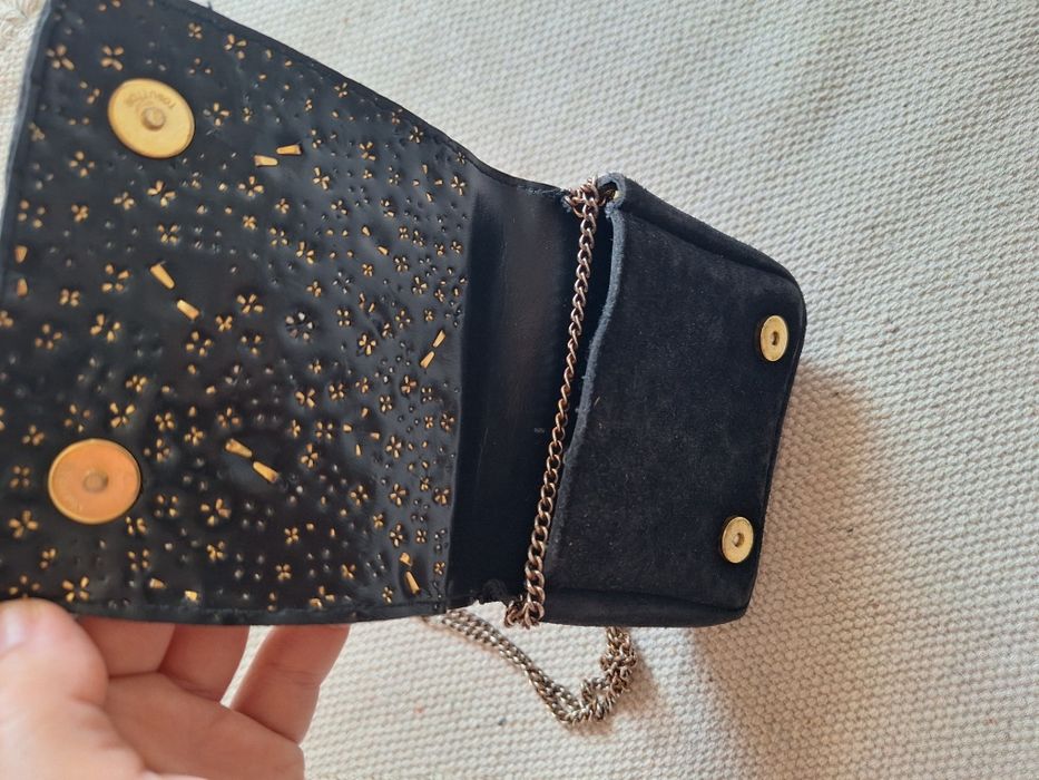 Малка велурена дамска чанта с камъни