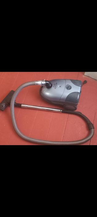 Пылесос Zass 2200W