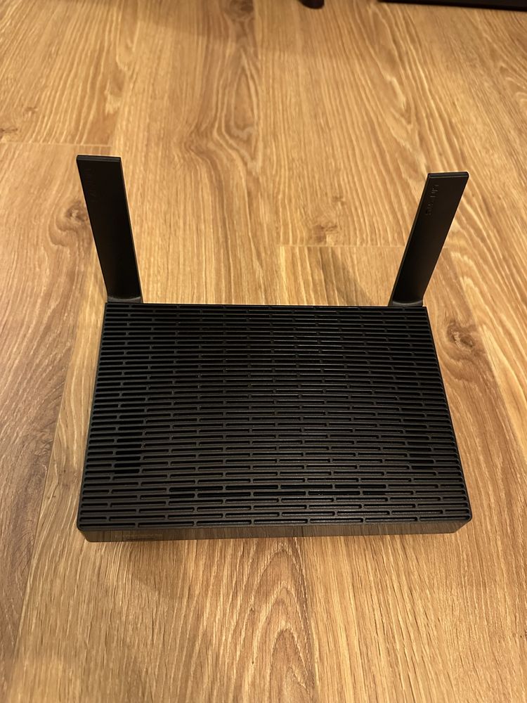 Router Linksys AX1800