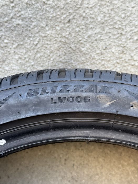 225/40/18 M+S BRIDGESTONE BLIZZAK DOT 2323 Stare foarte bună