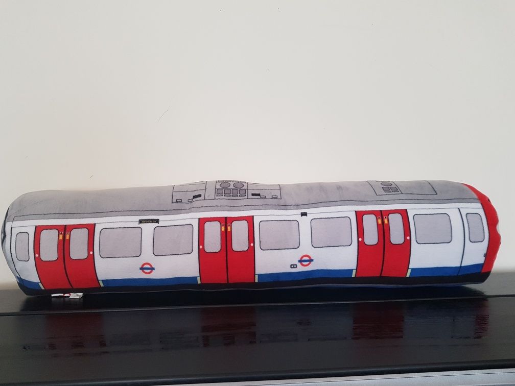 Metrou London Underground din pluş