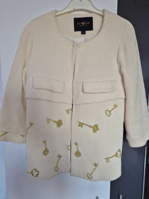 Дамско късо сако