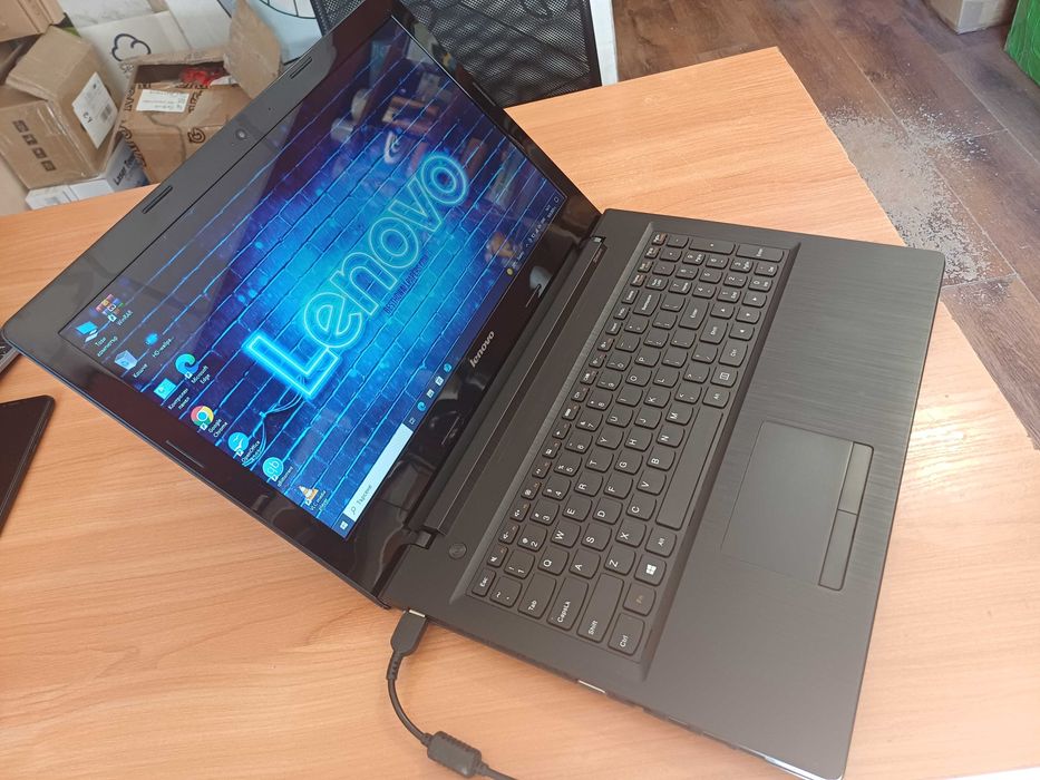 15.6' Lenovo Quad Core /8GB-Ram/500HDD лаптоп
