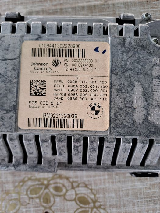 Продавам голяма навигация сис Бмв х3 ф25 2010 /2014г