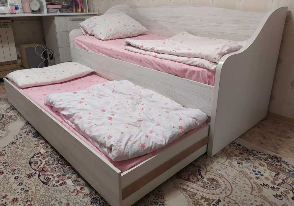 Продам кровать для детей (подростков) на 2 спальных места.