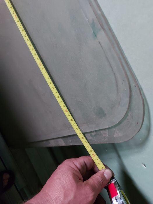 Geam cabină tractor și parbriz