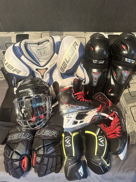 Продам хоккейную форму взрослую